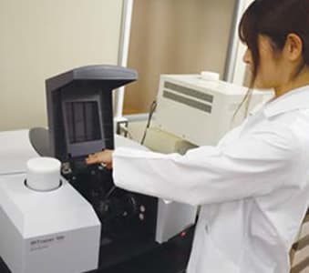 FTIR Spectrophotometer + Infrared Microscope Using for Identification of Microplastics
