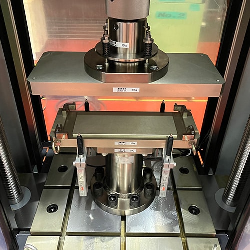 Spherical seat Compression System with Linear Gauge