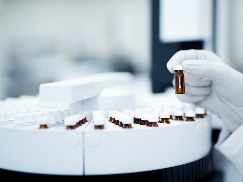 Benchmark in Analytical Efficiency