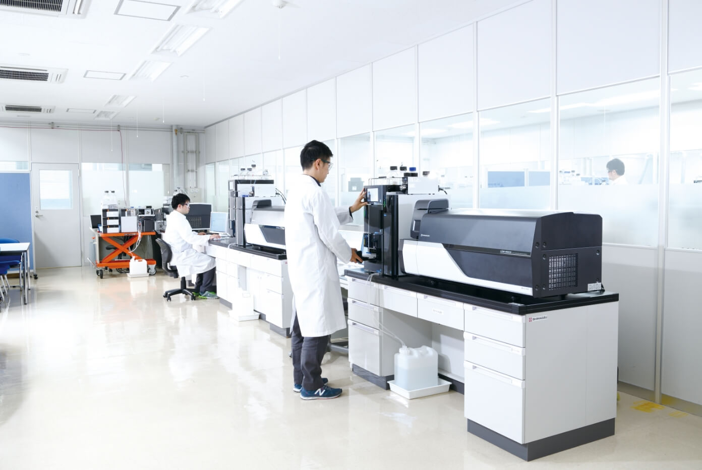 LCMS-8060RX Liquid Chromatography-Mass Spectrometer