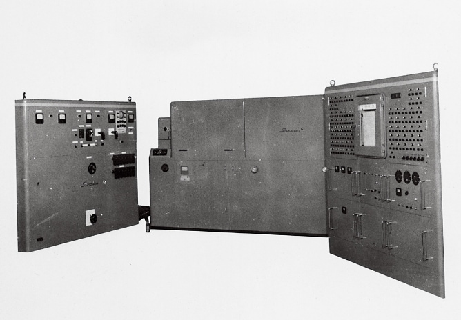 Sales began of Japan's first direct-reading optical emission spectrometer (quantometric recorder)