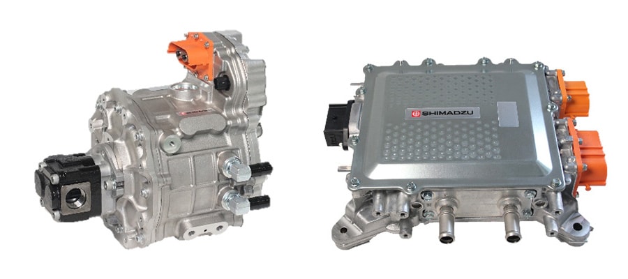 El e-Hydro consta de una bomba hidráulica de bajo ruido y un motor eléctrico (izquierda) y un equipo de control (derecha) que comprende el sistema hidráulico motorizado e-Hydro