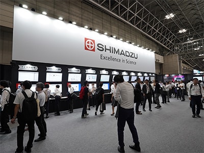 Solutions for supporting information management within laboratories, abnormality detection in analytical data, and development of analytical methods were exhibited.