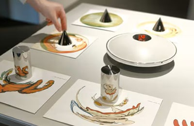 Curved mirrors from Shimadzu Foundation Memorial Museum’s Experiment Lab