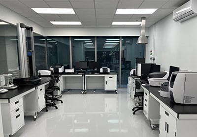 SMX’s analytical and measuring instrument laboratory